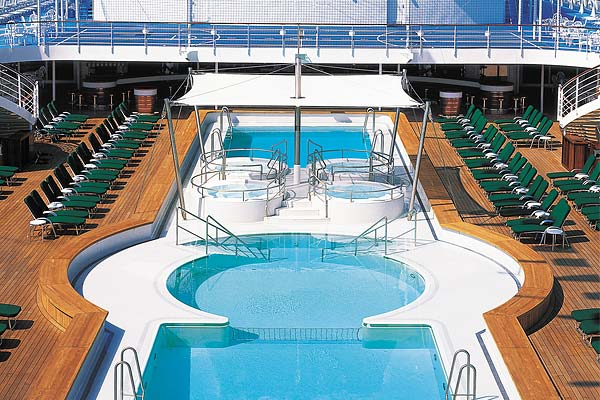 Norwegian Sun Gallery Image